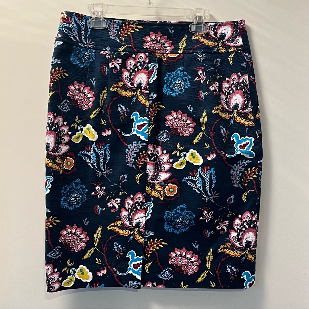 Loft Floral Pencil Skirt - Picture 14 of 15